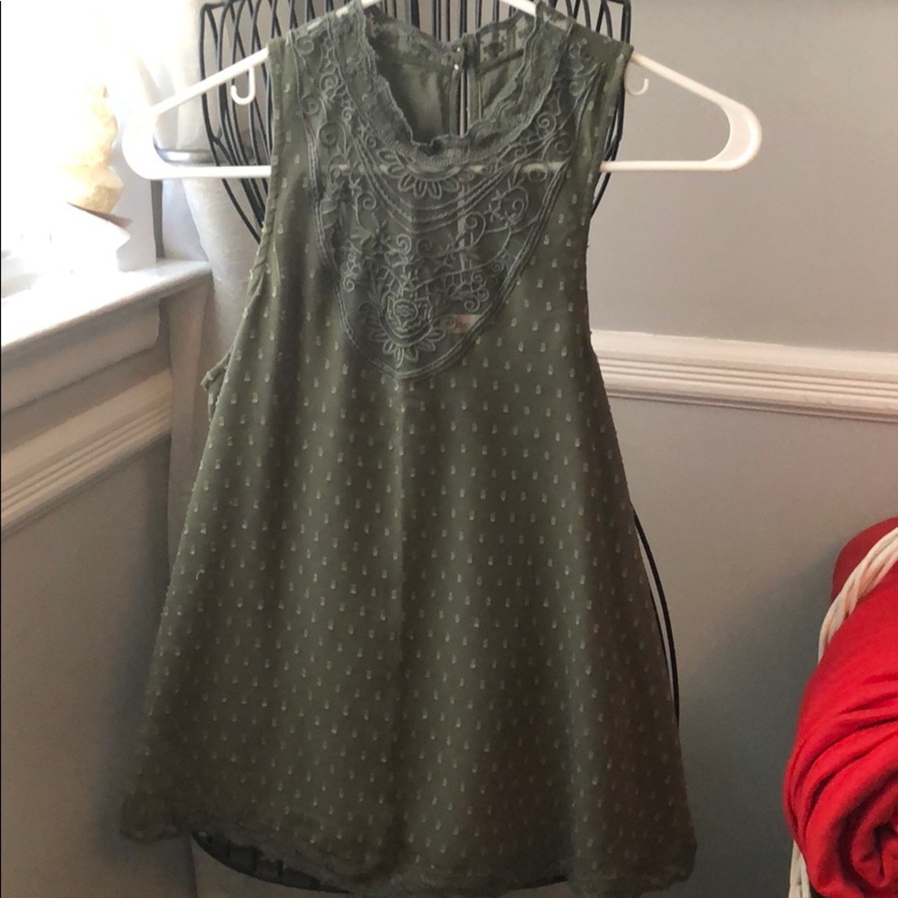 Green high neck top